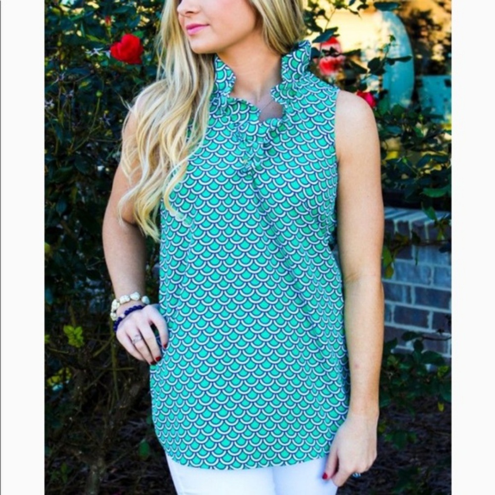 Mud pie top